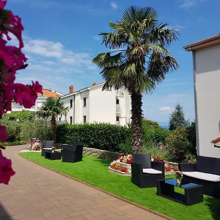 Pansion Katarina Bed and Breakfast Malinska Esterno foto
