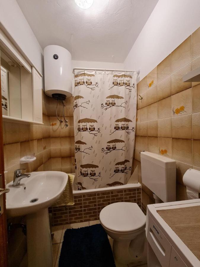 Pansion Katarina Bed and Breakfast Malinska Esterno foto