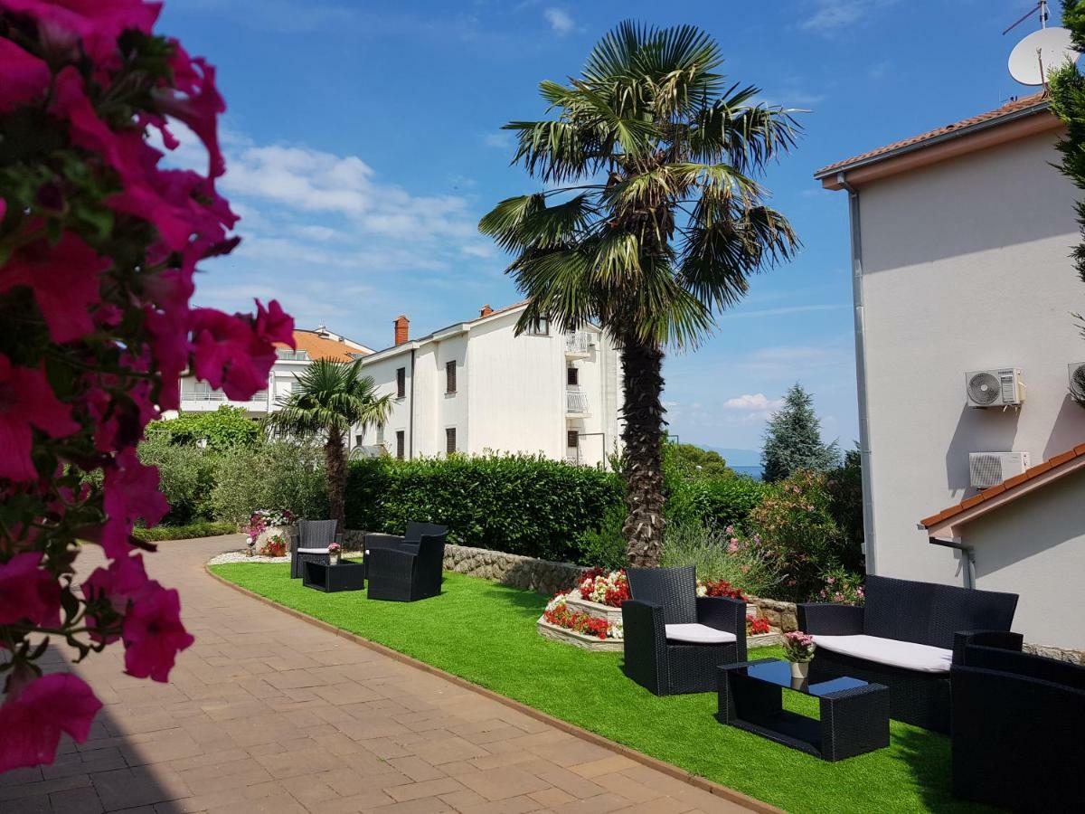 Pansion Katarina Bed and Breakfast Malinska Esterno foto