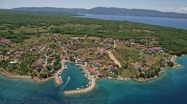 Pansion Katarina Bed and Breakfast Malinska Esterno foto